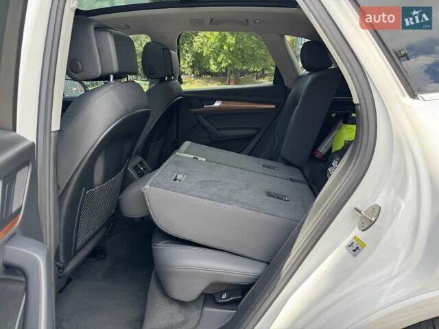 Белый Ауди Ку 5, объемом двигателя 1.98 л и пробегом 123 тыс. км за 29999 $, фото 53 на Automoto.ua