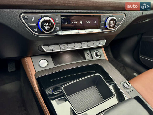 Белый Ауди Ку 5, объемом двигателя 2 л и пробегом 44 тыс. км за 41900 $, фото 67 на Automoto.ua