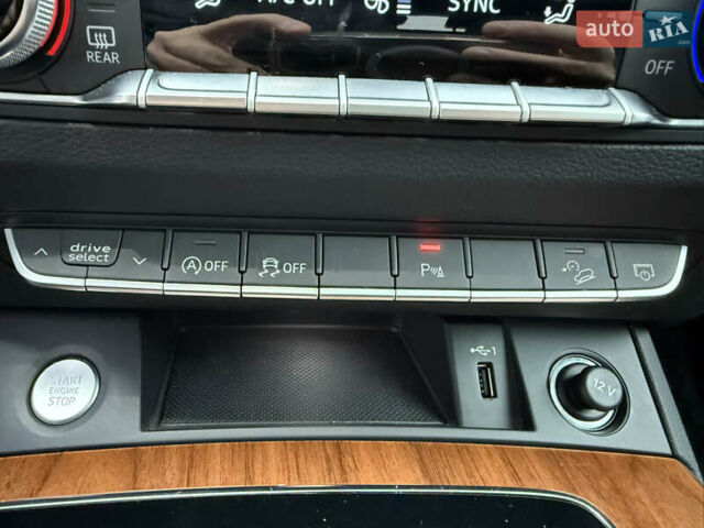 Белый Ауди Ку 5, объемом двигателя 1.98 л и пробегом 59 тыс. км за 33900 $, фото 85 на Automoto.ua