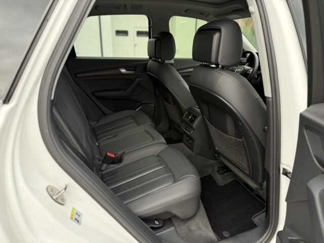 Белый Ауди Ку 5, объемом двигателя 0 л и пробегом 92 тыс. км за 34900 $, фото 23 на Automoto.ua