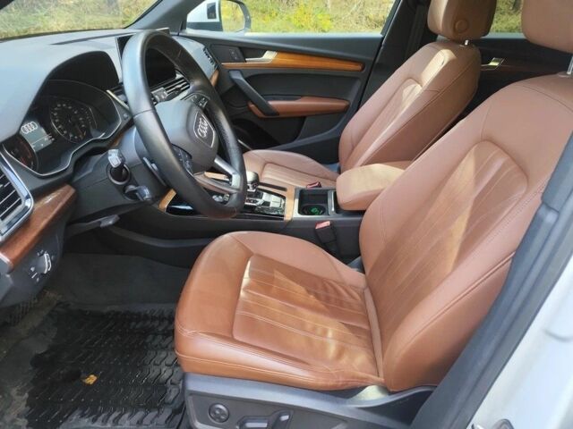 Ауди Ку 5 2021 в Киеве на Automoto.ua Белый Ауди Ку 5, объемом двигателя 0 л и пробегом 63 тыс. км за 16599 $, фото 11 на Automoto.ua