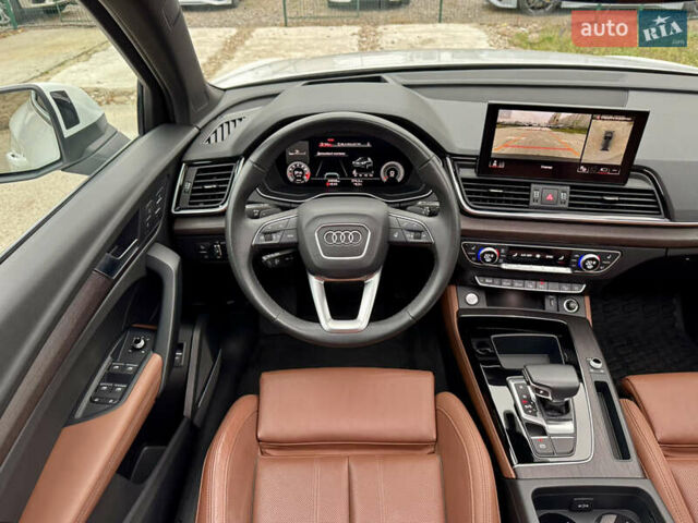 Белый Ауди Ку 5, объемом двигателя 2 л и пробегом 44 тыс. км за 41900 $, фото 52 на Automoto.ua