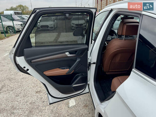 Белый Ауди Ку 5, объемом двигателя 2 л и пробегом 44 тыс. км за 41900 $, фото 20 на Automoto.ua