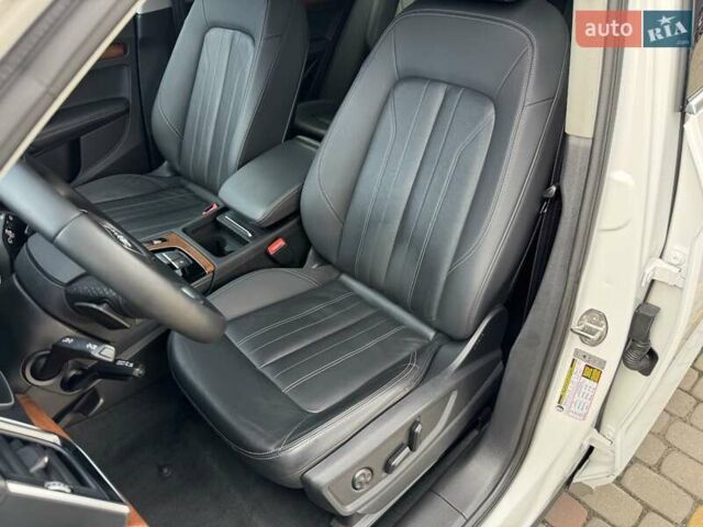 Белый Ауди Ку 5, объемом двигателя 1.98 л и пробегом 123 тыс. км за 29999 $, фото 33 на Automoto.ua