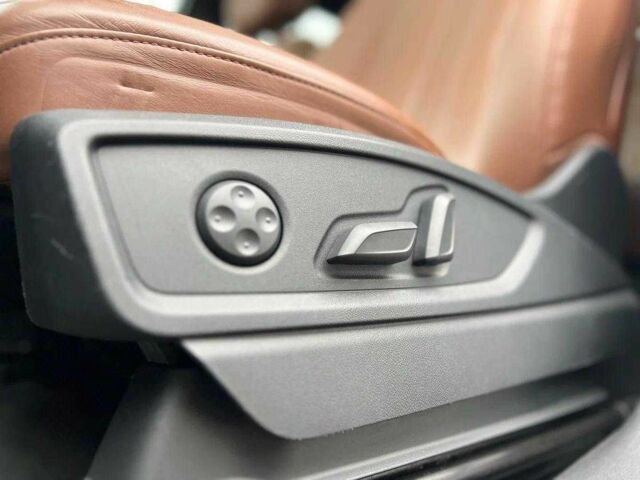 Білий Ауді Ку 5, об'ємом двигуна 2 л та пробігом 40 тис. км за 25500 $, фото 11 на Automoto.ua