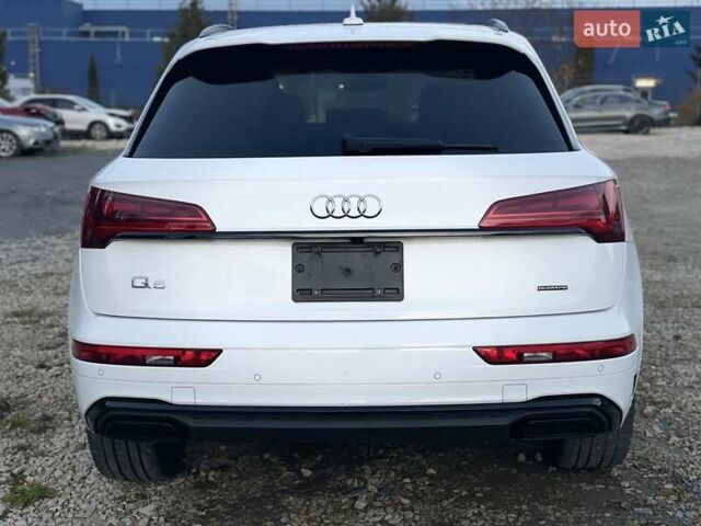 Белый Ауди Ку 5, объемом двигателя 1.98 л и пробегом 131 тыс. км за 26900 $, фото 4 на Automoto.ua