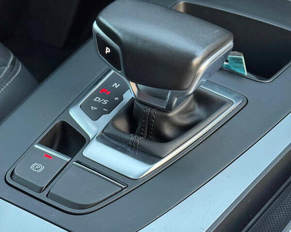 Белый Ауди Ку 5, объемом двигателя 1.98 л и пробегом 215 тыс. км за 26700 $, фото 13 на Automoto.ua