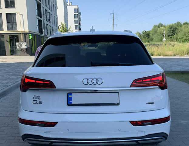 Белый Ауди Ку 5, объемом двигателя 2 л и пробегом 22 тыс. км за 37000 $, фото 5 на Automoto.ua