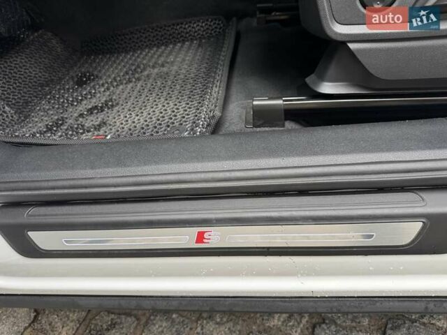 Білий Ауді Ку 5, об'ємом двигуна 1.98 л та пробігом 70 тис. км за 40000 $, фото 24 на Automoto.ua