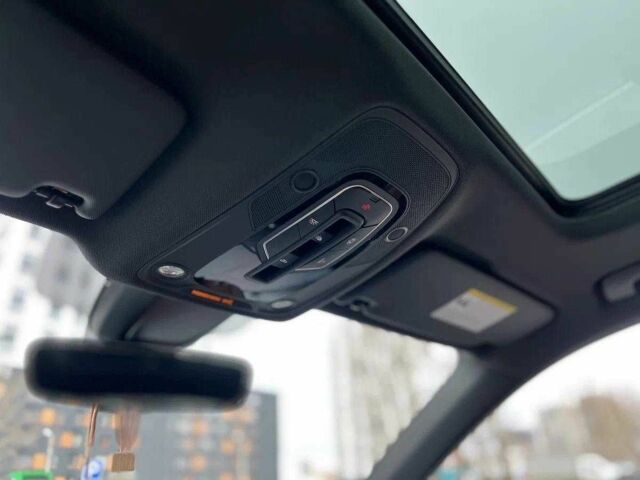 Білий Ауді Ку 5, об'ємом двигуна 2 л та пробігом 40 тис. км за 25500 $, фото 13 на Automoto.ua