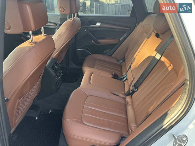 Белый Ауди Ку 5, объемом двигателя 2 л и пробегом 62 тыс. км за 30990 $, фото 32 на Automoto.ua