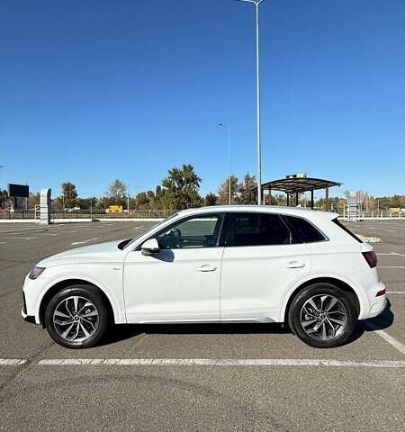 Белый Ауди Ку 5, объемом двигателя 2 л и пробегом 57 тыс. км за 34000 $, фото 4 на Automoto.ua