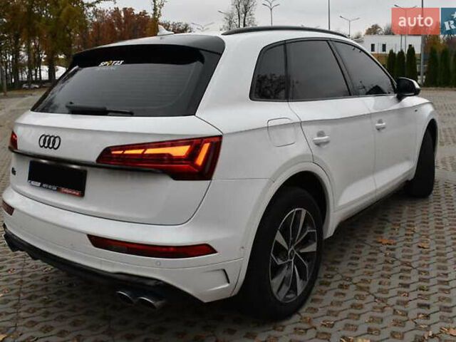 Белый Ауди Ку 5, объемом двигателя 1.98 л и пробегом 35 тыс. км за 34000 $, фото 5 на Automoto.ua