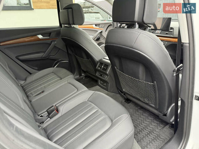 Белый Ауди Ку 5, объемом двигателя 1.98 л и пробегом 59 тыс. км за 33900 $, фото 59 на Automoto.ua