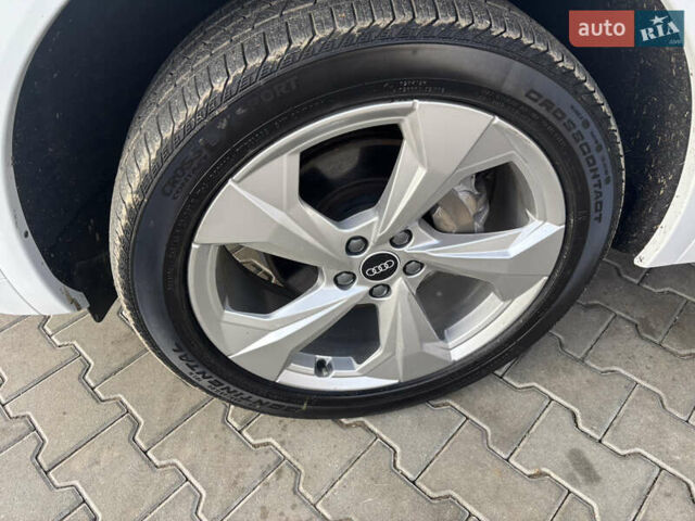 Белый Ауди Ку 5, объемом двигателя 2 л и пробегом 62 тыс. км за 30990 $, фото 21 на Automoto.ua