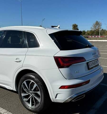 Белый Ауди Ку 5, объемом двигателя 2 л и пробегом 57 тыс. км за 34000 $, фото 5 на Automoto.ua