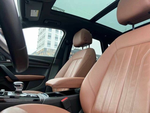 Білий Ауді Ку 5, об'ємом двигуна 2 л та пробігом 40 тис. км за 25500 $, фото 12 на Automoto.ua