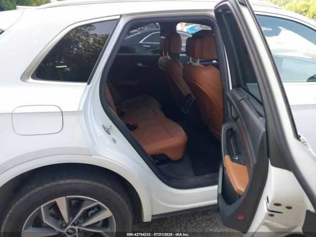 Білий Ауді Ку 5, об'ємом двигуна 2 л та пробігом 32 тис. км за 12000 $, фото 7 на Automoto.ua