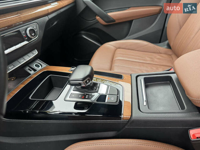 Белый Ауди Ку 5, объемом двигателя 1.98 л и пробегом 60 тыс. км за 33800 $, фото 19 на Automoto.ua