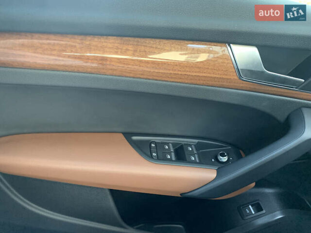 Белый Ауди Ку 5, объемом двигателя 2 л и пробегом 22 тыс. км за 37000 $, фото 13 на Automoto.ua