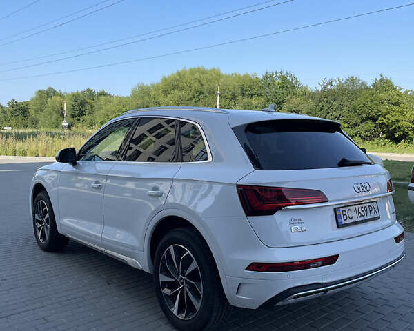 Белый Ауди Ку 5, объемом двигателя 2 л и пробегом 22 тыс. км за 37000 $, фото 6 на Automoto.ua