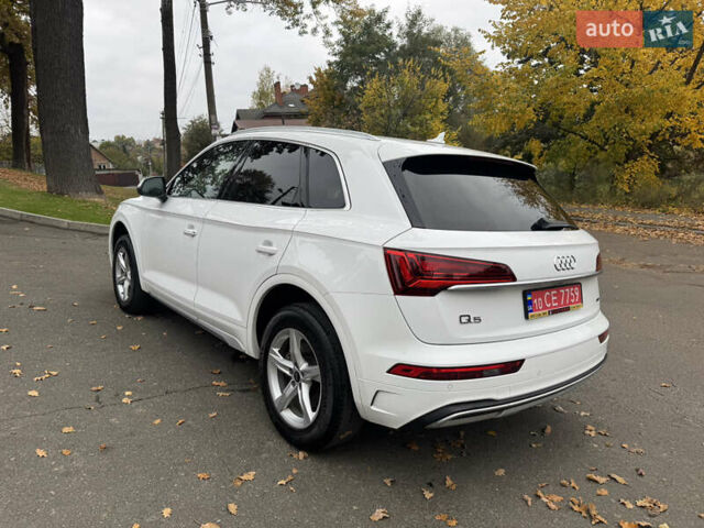 Белый Ауди Ку 5, объемом двигателя 1.98 л и пробегом 60 тыс. км за 33800 $, фото 3 на Automoto.ua