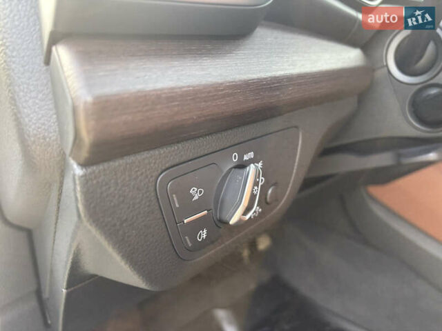 Белый Ауди Ку 5, объемом двигателя 2 л и пробегом 62 тыс. км за 30990 $, фото 44 на Automoto.ua