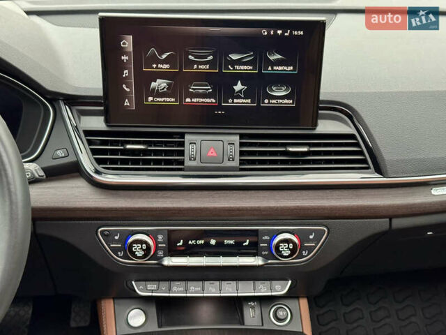 Ауди Ку 5 2021 в Киеве на Automoto.ua Белый Ауди Ку 5, объемом двигателя 2 л и пробегом 44 тыс. км за 41999 $, фото 64 на Automoto.ua