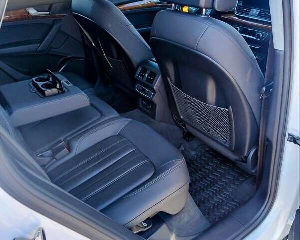 Белый Ауди Ку 5, объемом двигателя 1.98 л и пробегом 65 тыс. км за 31200 $, фото 23 на Automoto.ua