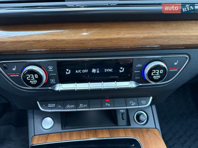 Белый Ауди Ку 5, объемом двигателя 1.98 л и пробегом 59 тыс. км за 33900 $, фото 79 на Automoto.ua