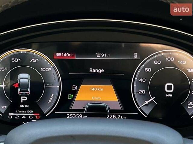 Белый Ауди Ку 5, объемом двигателя 2 л и пробегом 25 тыс. км за 49999 $, фото 26 на Automoto.ua