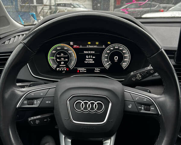 Белый Ауди Ку 5, объемом двигателя 1.98 л и пробегом 122 тыс. км за 27000 $, фото 20 на Automoto.ua