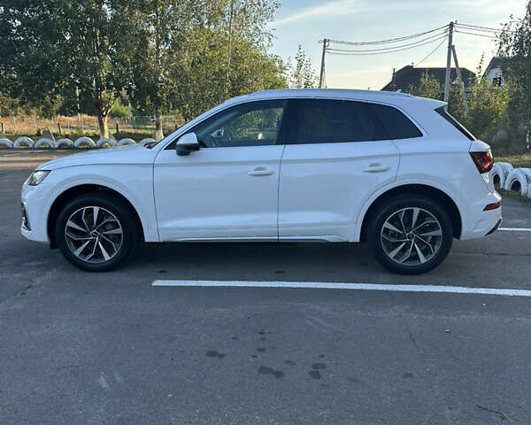 Белый Ауди Ку 5, объемом двигателя 1.98 л и пробегом 172 тыс. км за 27777 $, фото 8 на Automoto.ua