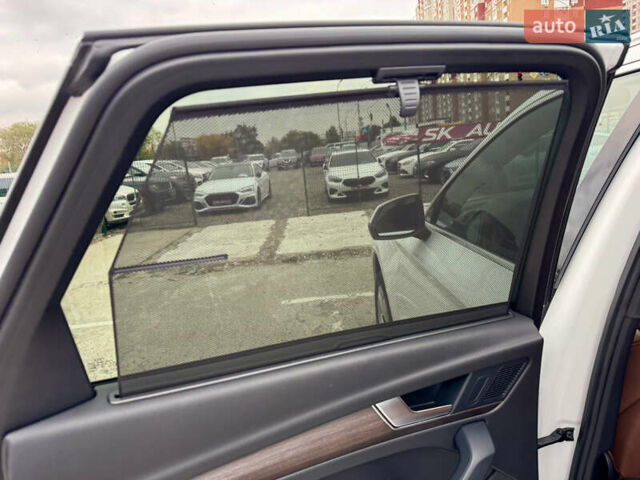 Ауди Ку 5 2021 в Киеве на Automoto.ua Белый Ауди Ку 5, объемом двигателя 2 л и пробегом 44 тыс. км за 41999 $, фото 24 на Automoto.ua