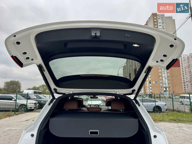 Ауди Ку 5 2021 в Киеве на Automoto.ua Белый Ауди Ку 5, объемом двигателя 2 л и пробегом 44 тыс. км за 41999 $, фото 49 на Automoto.ua