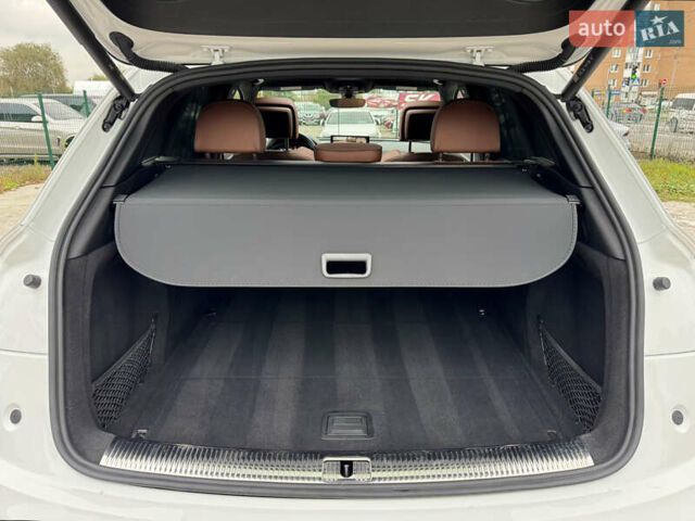 Ауди Ку 5 2021 в Киеве на Automoto.ua Белый Ауди Ку 5, объемом двигателя 2 л и пробегом 44 тыс. км за 41999 $, фото 48 на Automoto.ua