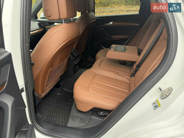 Белый Ауди Ку 5, объемом двигателя 1.98 л и пробегом 60 тыс. км за 33800 $, фото 23 на Automoto.ua