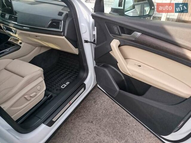 Білий Ауді Ку 5, об'ємом двигуна 1.98 л та пробігом 71 тис. км за 42700 $, фото 8 на Automoto.ua