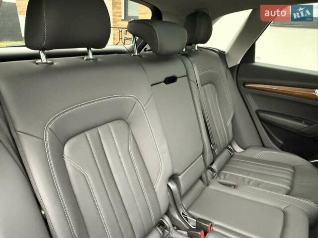 Белый Ауди Ку 5, объемом двигателя 1.98 л и пробегом 59 тыс. км за 33900 $, фото 62 на Automoto.ua