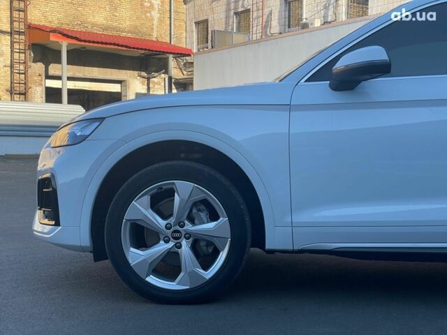 Білий Ауді Ку 5, об'ємом двигуна 2 л та пробігом 69 тис. км за 40940 $, фото 12 на Automoto.ua