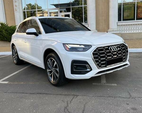 Белый Ауди Ку 5, объемом двигателя 1.98 л и пробегом 49 тыс. км за 36200 $, фото 6 на Automoto.ua