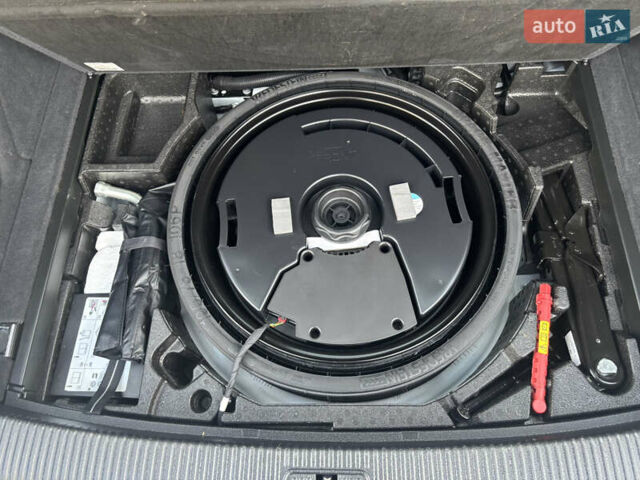 Белый Ауди Ку 5, объемом двигателя 2 л и пробегом 62 тыс. км за 30990 $, фото 46 на Automoto.ua