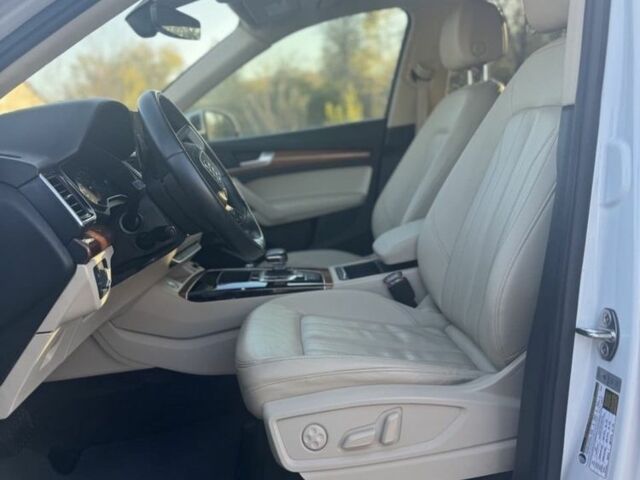 Белый Ауди Ку 5, объемом двигателя 2 л и пробегом 95 тыс. км за 34000 $, фото 12 на Automoto.ua