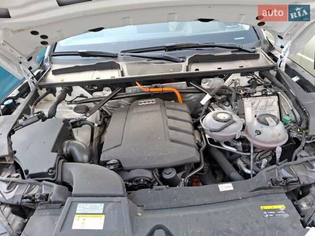 Белый Ауди Ку 5, объемом двигателя 1.98 л и пробегом 26 тыс. км за 49900 $, фото 28 на Automoto.ua