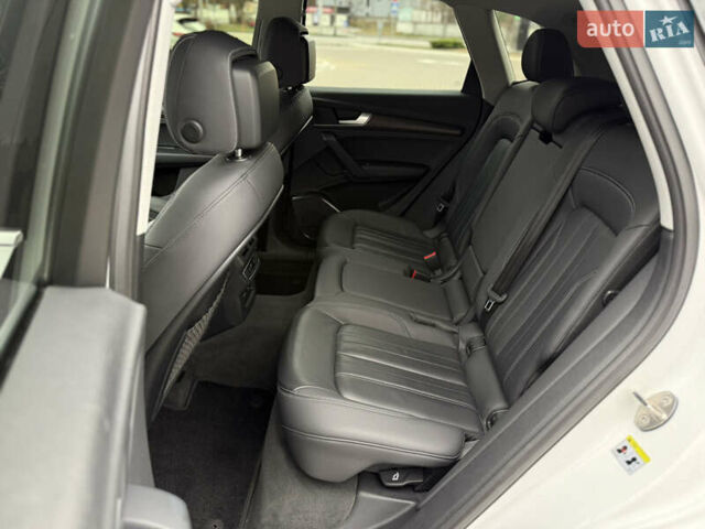 Белый Ауди Ку 5, объемом двигателя 1.98 л и пробегом 92 тыс. км за 34900 $, фото 41 на Automoto.ua