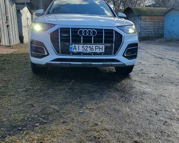 Белый Ауди Ку 5, объемом двигателя 1.98 л и пробегом 37 тыс. км за 42000 $, фото 6 на Automoto.ua