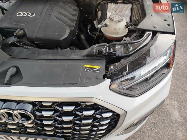 Білий Ауді Ку 5, об'ємом двигуна 1.98 л та пробігом 71 тис. км за 40300 $, фото 31 на Automoto.ua