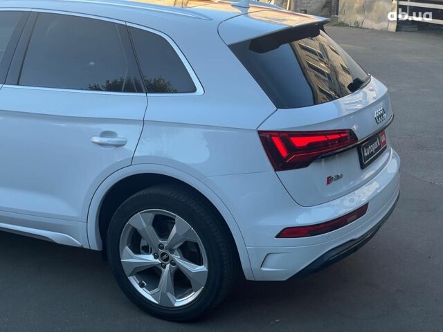 Білий Ауді Ку 5, об'ємом двигуна 2 л та пробігом 69 тис. км за 40940 $, фото 10 на Automoto.ua
