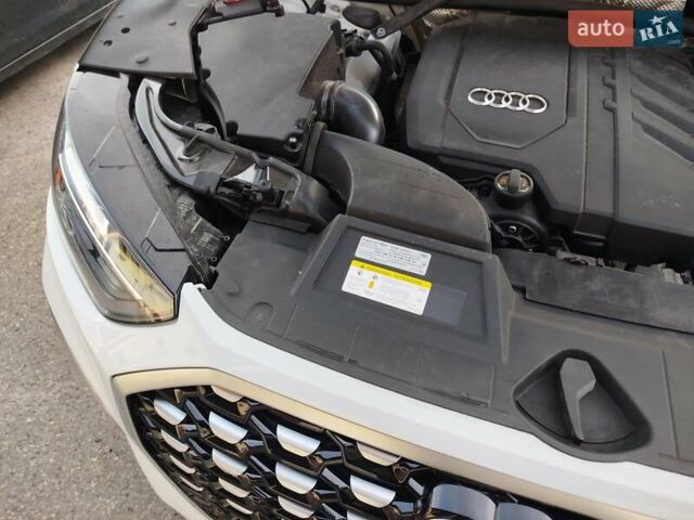 Білий Ауді Ку 5, об'ємом двигуна 1.98 л та пробігом 71 тис. км за 40300 $, фото 35 на Automoto.ua