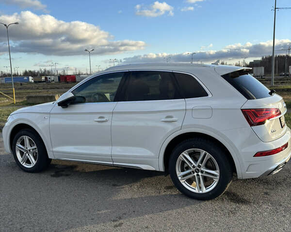 Белый Ауди Ку 5, объемом двигателя 1.98 л и пробегом 78 тыс. км за 39300 $, фото 9 на Automoto.ua